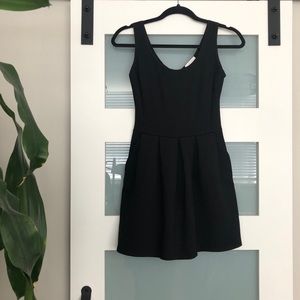 ARITZIA Wilfred Black dress